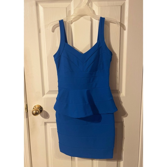 Peplum Mini Dress 💙 - Picture 3 of 4